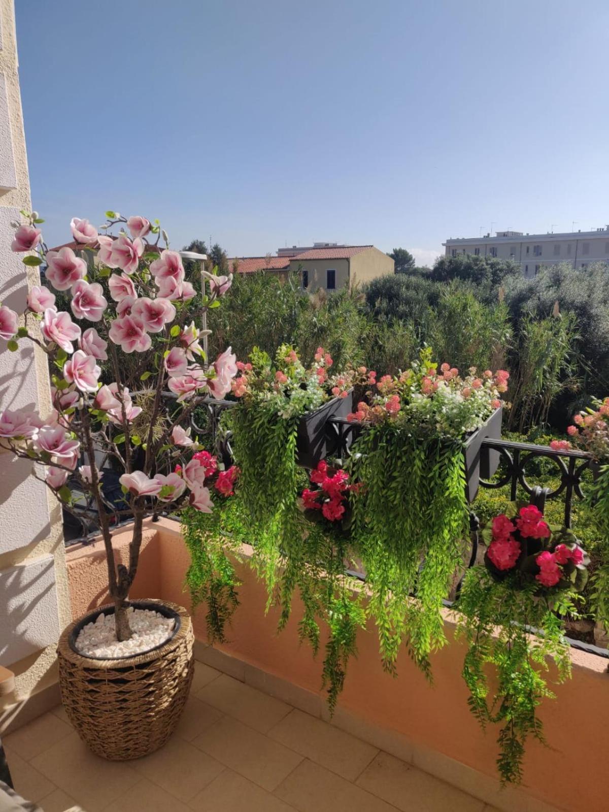 Casa Dei Fiori Blu Lägenhet La Maddalena  Exteriör bild